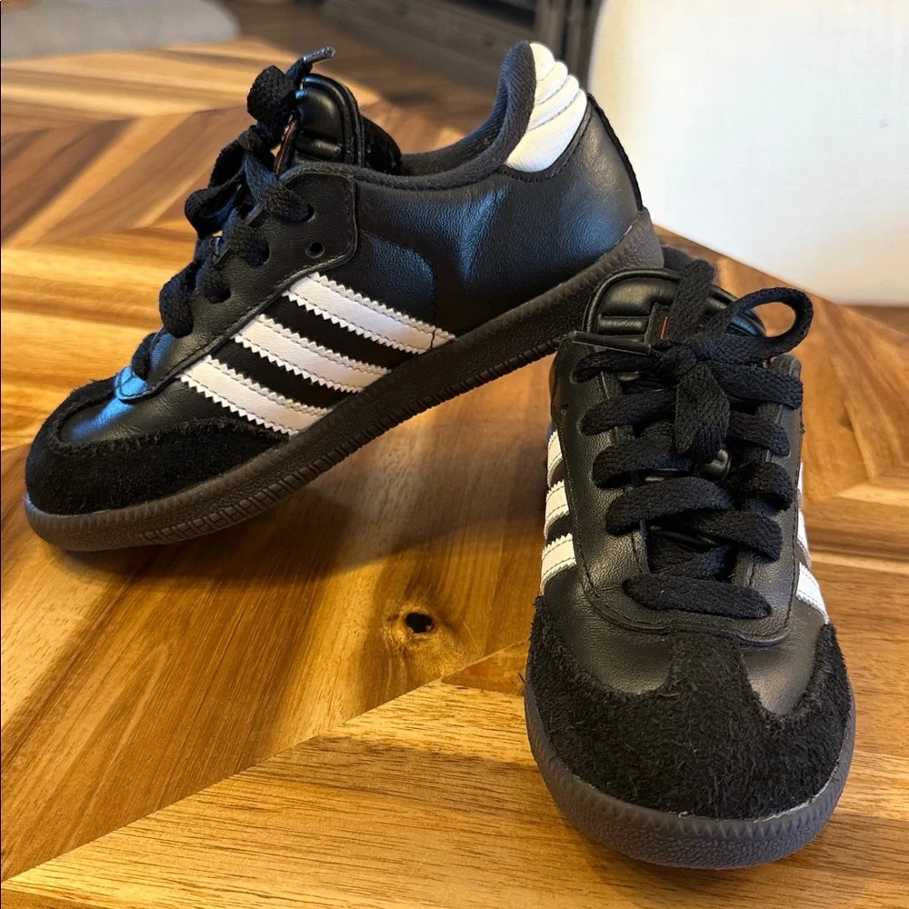Adidas Samba Black and White Sneakers - Picture 4 of 8